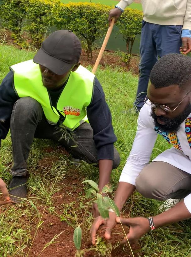 Tree planting with Delo Greens